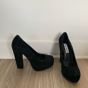 Steven Madden Black High Heel Pumps